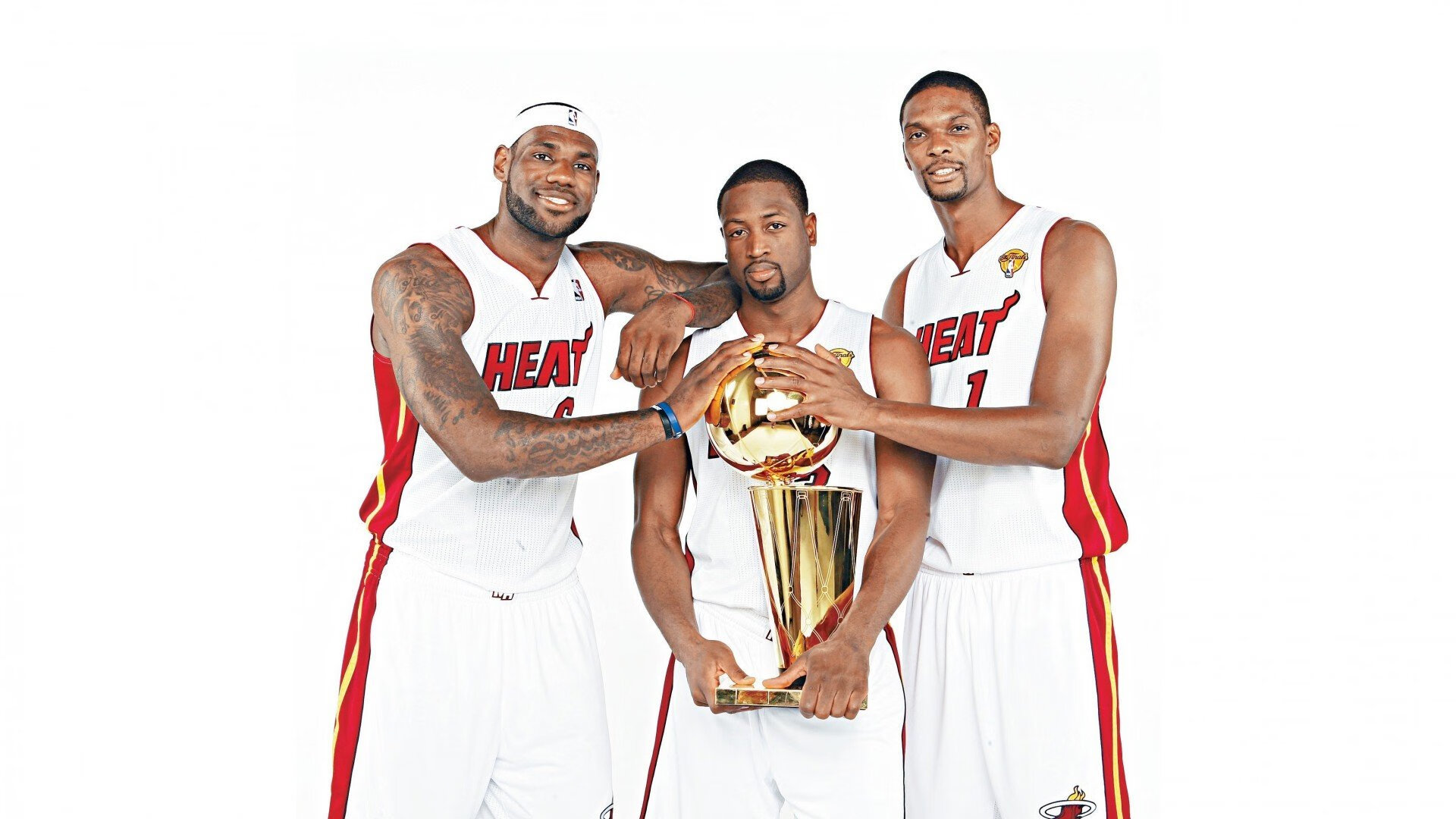 《【新玩法】电竞+音乐、电竞+电影跨界合作日益频繁》，电竞新游