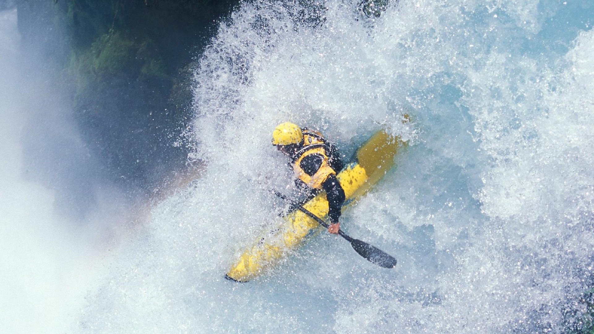 世界足球的巅峰盛宴：欧冠历史上的黄金时刻，欧冠历代足球